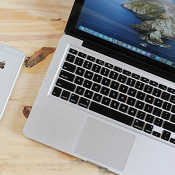 江苏男篮团队配合默契，力压对手